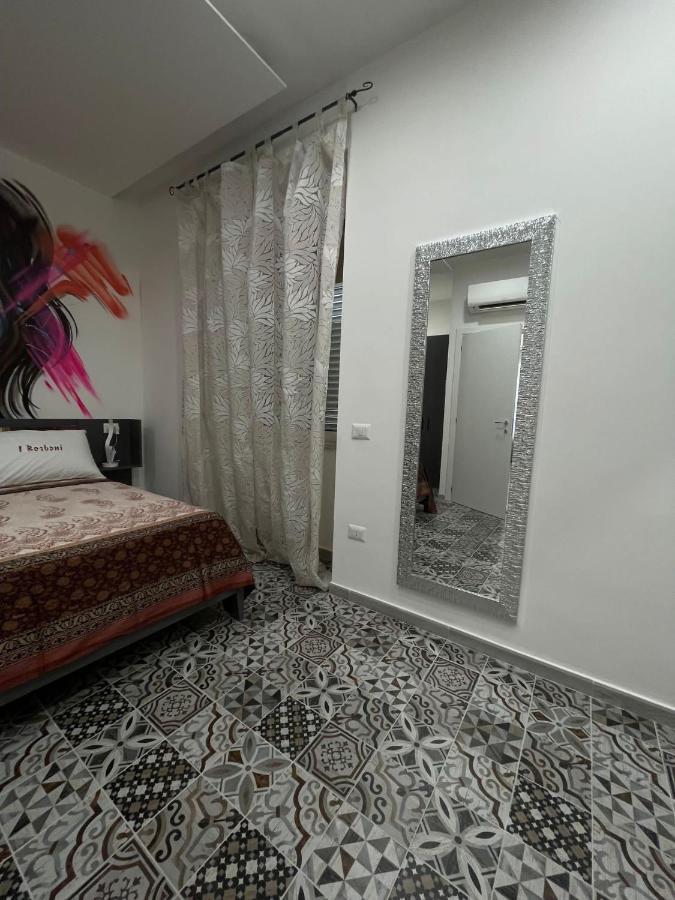 نابولي B&B I Borboni المظهر الخارجي الصورة